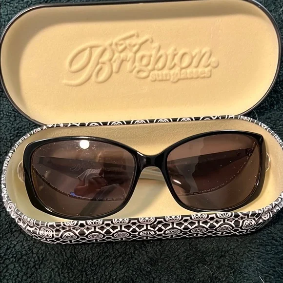 Brighton | Accessories | Brighton Elegant Black Sunglasses  display picture 2